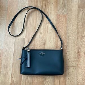 WORN ONCE KATE SPADE BLACK ENVELOPE BAG WITH LONG CROSS BODY STRAP